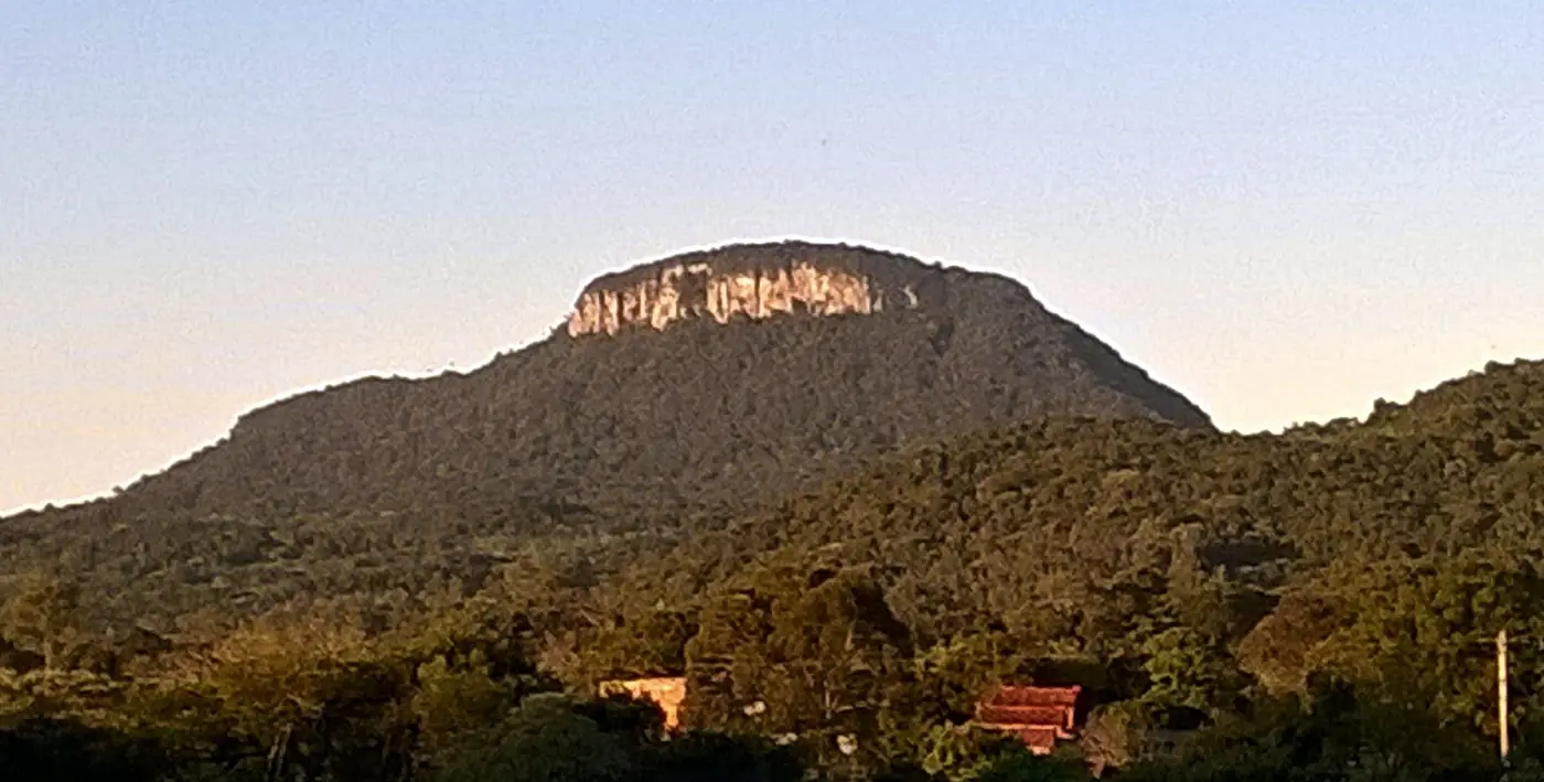 Cerro Botucaraí, em Candelária, no fim da tarde (Candelária)