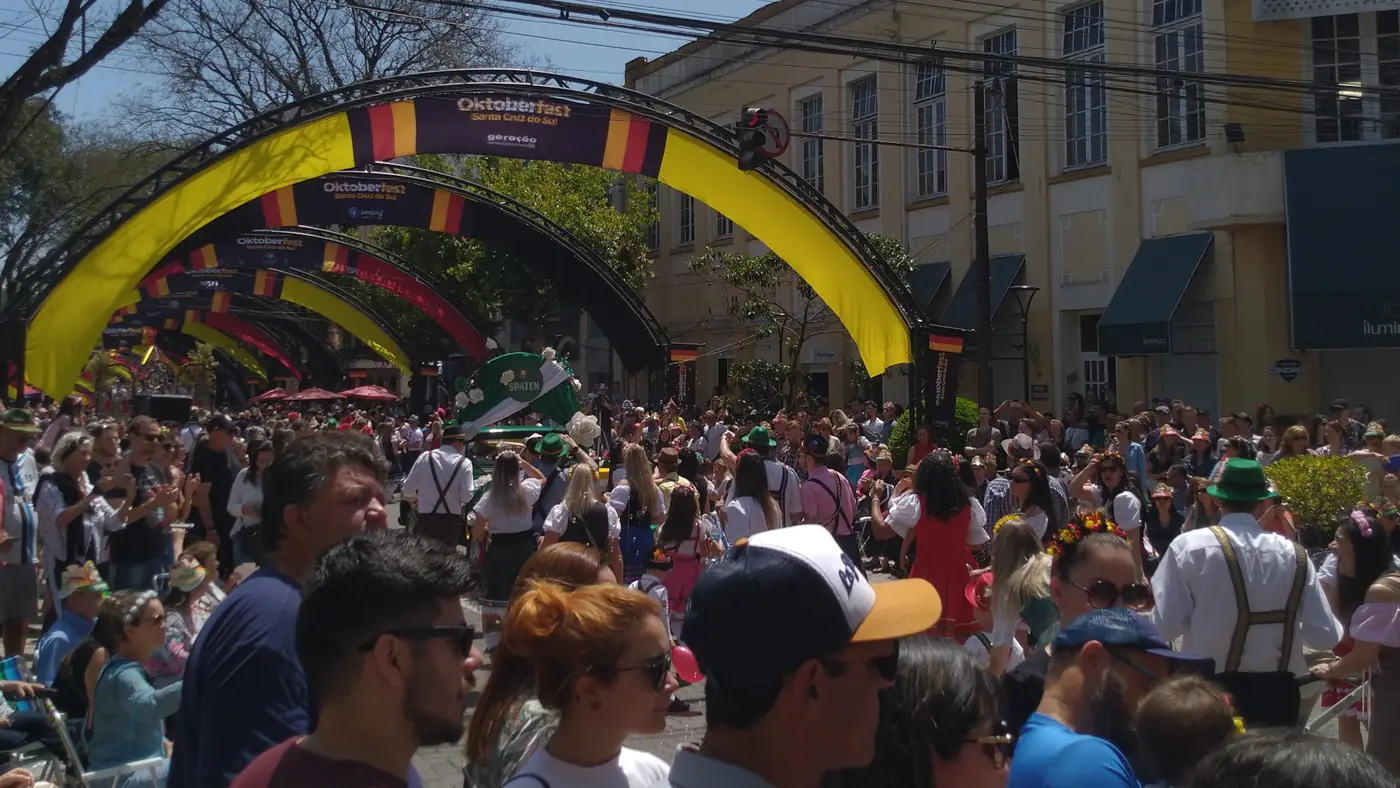 Público na Oktoberfest de Santa Cruz do Sul (Santa Cruz do Sul)